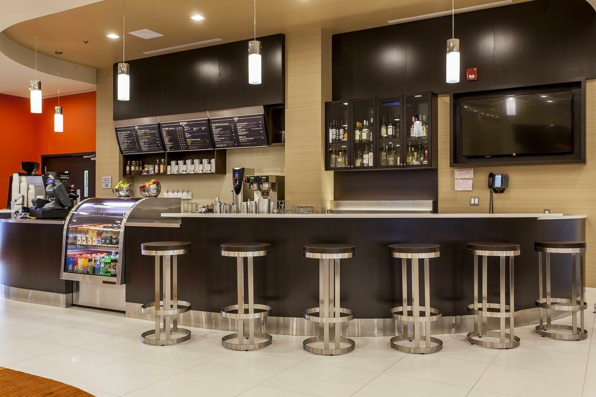 Отель Courtyard By Marriott Montreal West Island/Baie D'Urfe Экстерьер фото